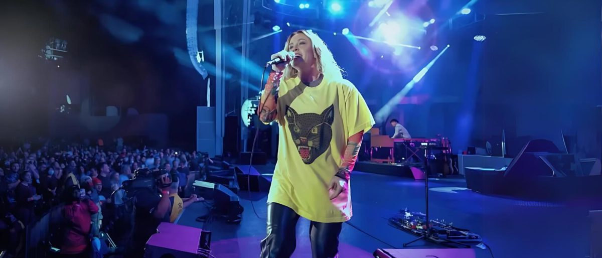 Alanis Morissette on Stage