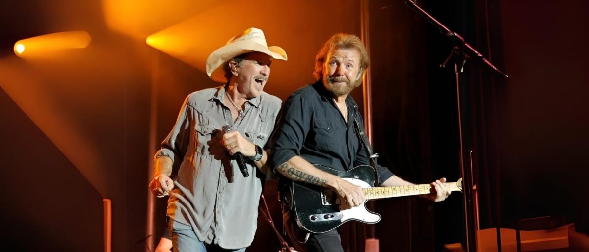 Brooks and Dunn on Stage