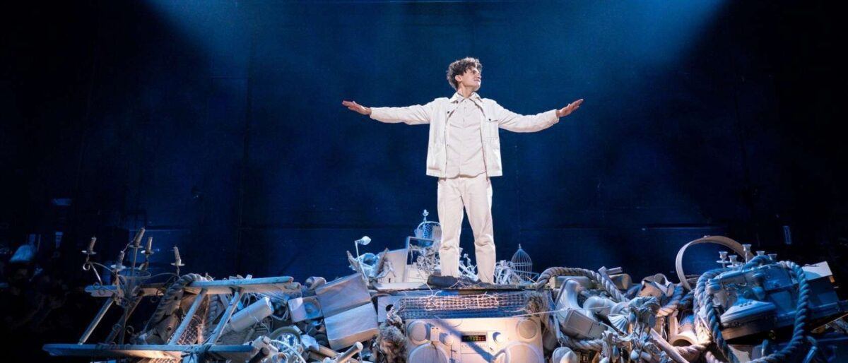 Moses Storm on Stage