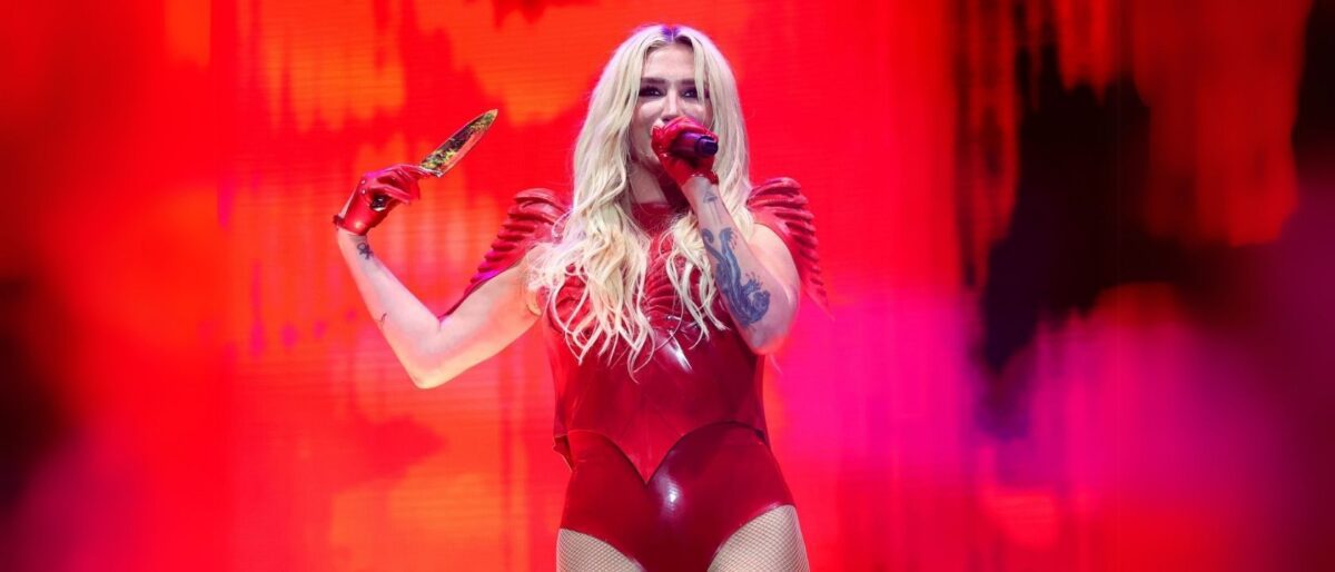 Kesha on Stage