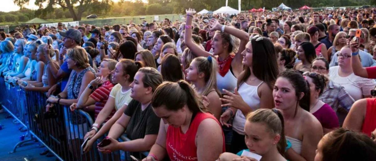 Brett Young’s Concert Testimonials